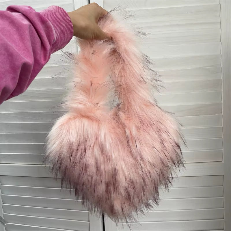 2023 Fluffy Plush Winter Women Handbags Heart Shaped Faux Raccoon Fur Heart Shaped Shoulder Bag Cute Love Tote Bags for Women